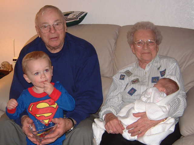 Gramphi Remembered/640x480_2002-02-22-21-GreatGrGrVisit.JPG